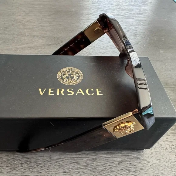 Versace Elegant Black Sunglasses